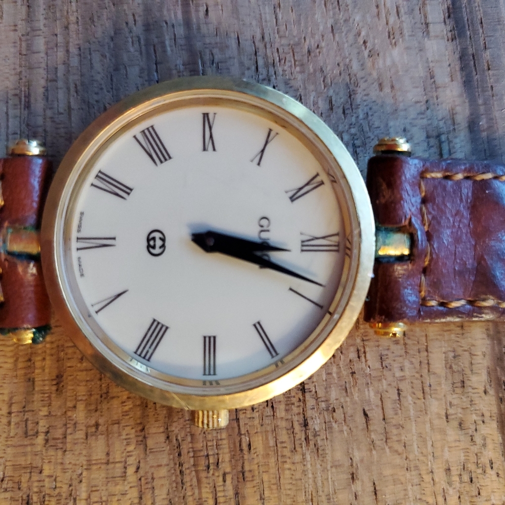 Vintage GUCCI Watch ⌚️ - Picture 6 of 16